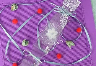 How to Make a Snowy Acetate Cracker