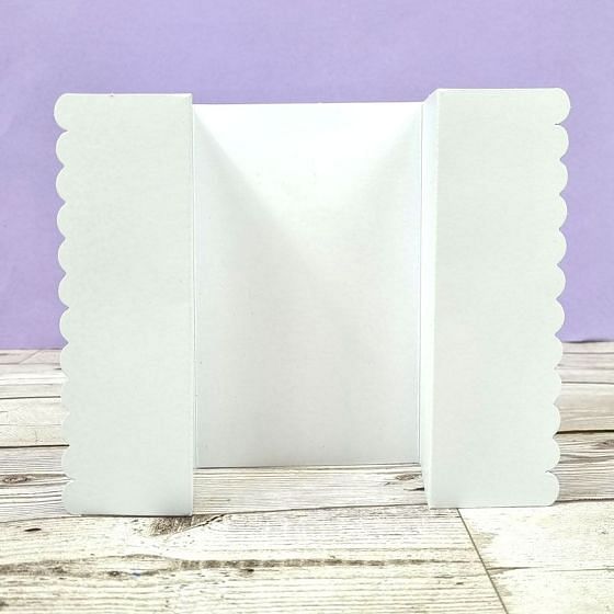 Luxury Shaped Card Blanks & Envelopes - Scalloped Gatefold Card